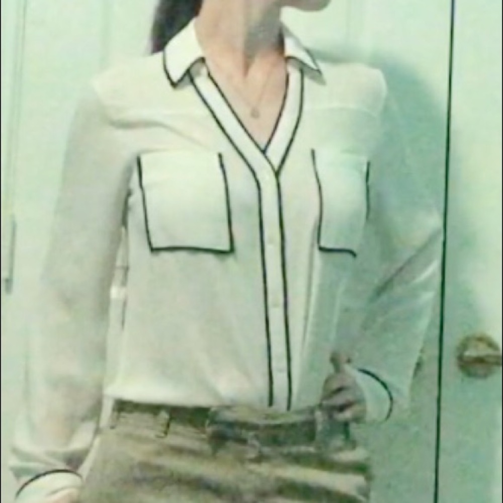 Express Portfolio Shirt®